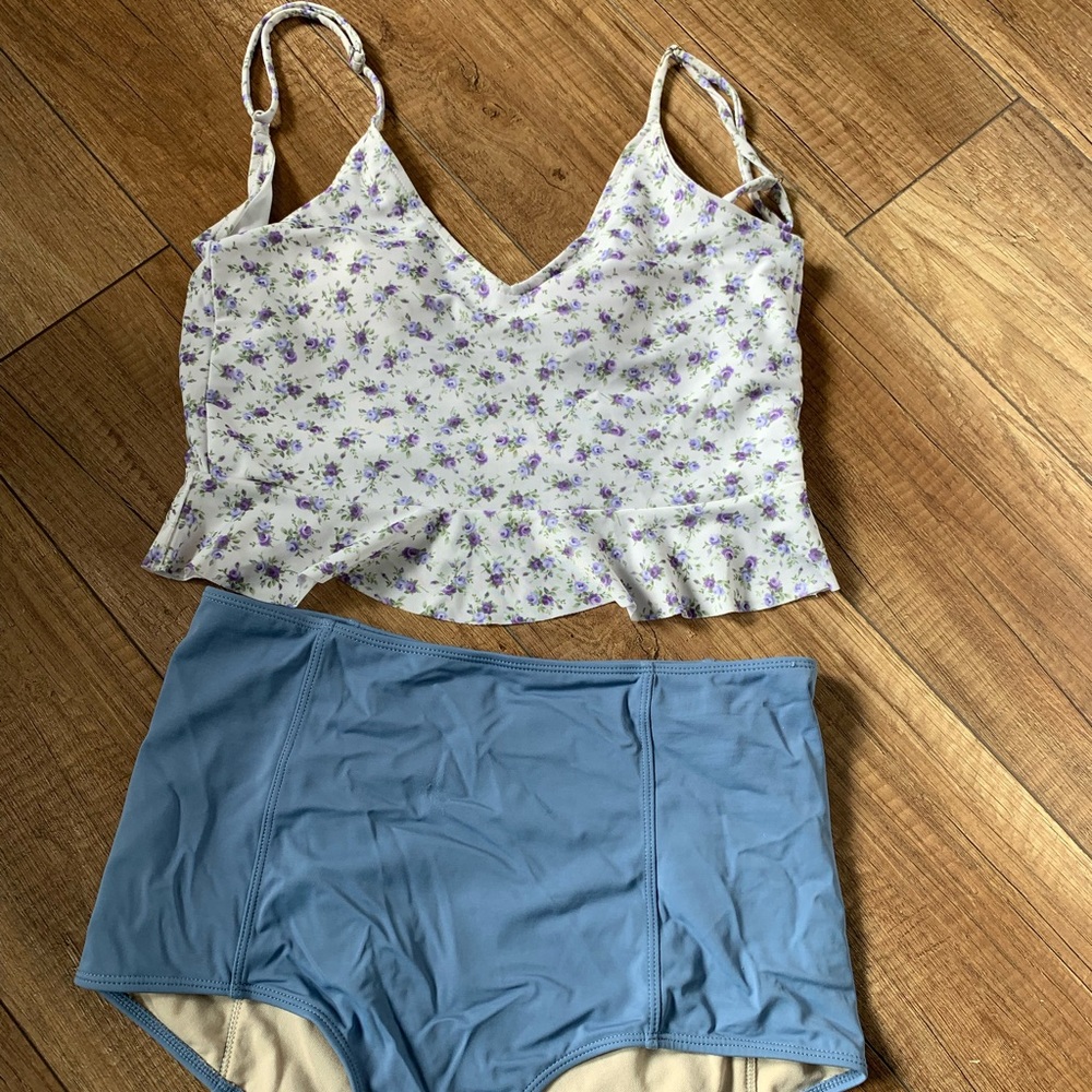 Kortni Jeane swim set